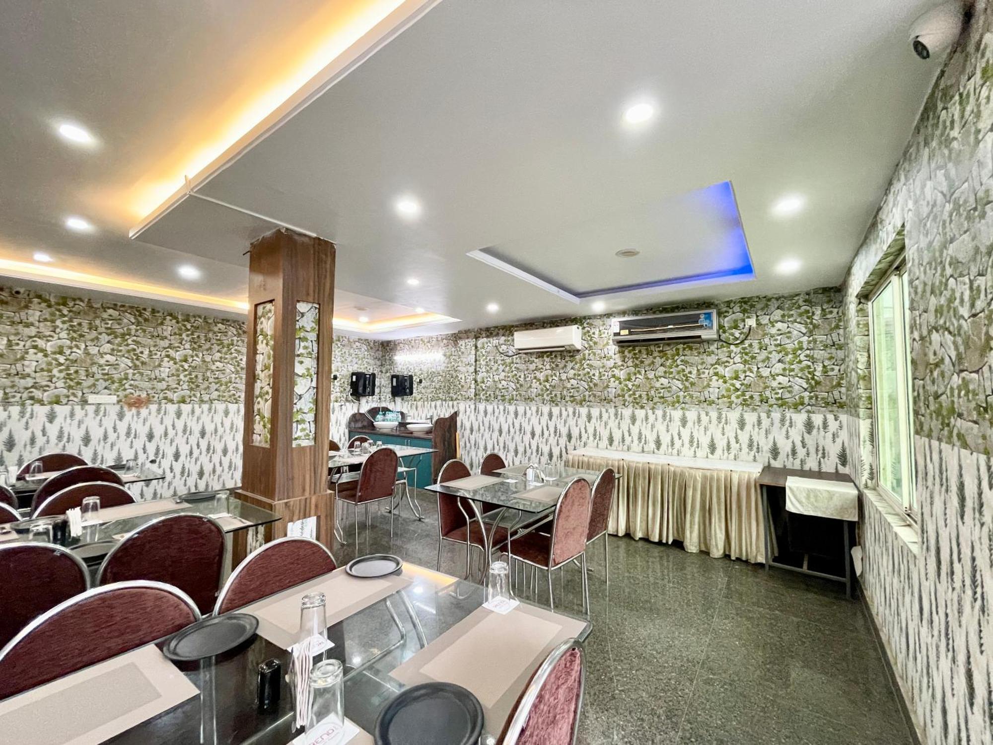 Hotel Trends In Puri Exterior photo
