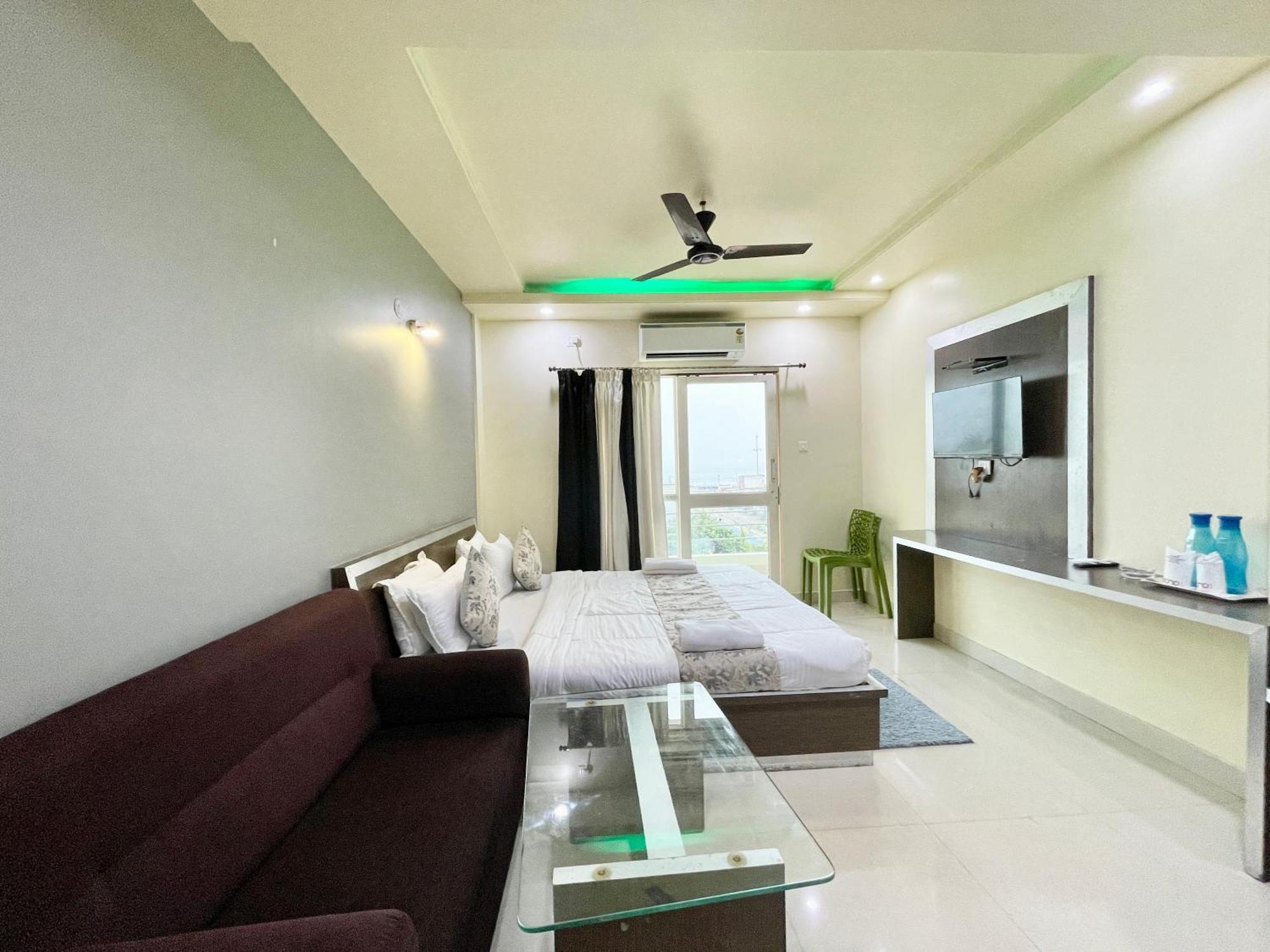 Hotel Trends In Puri Exterior photo