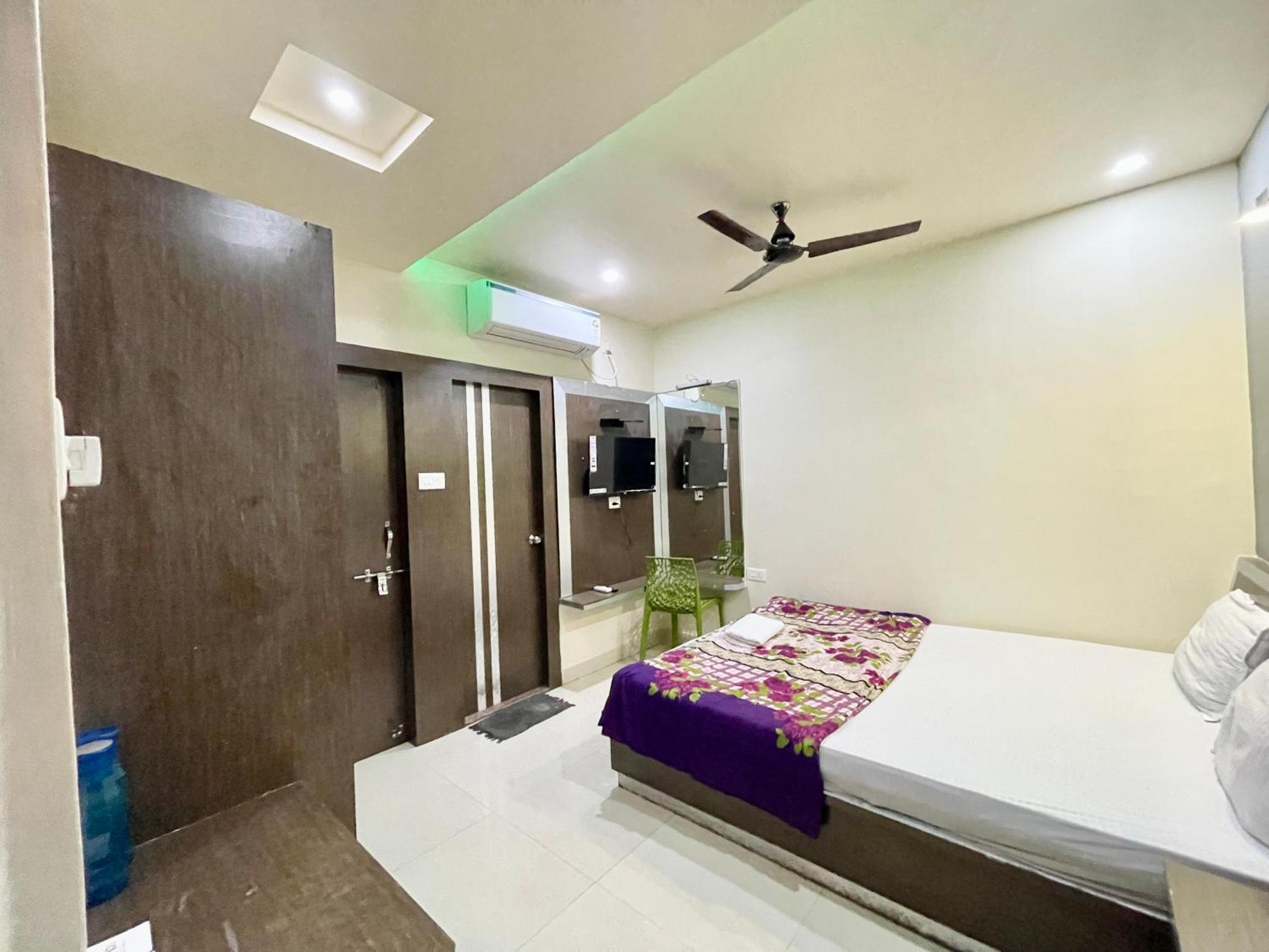 Hotel Trends In Puri Exterior photo