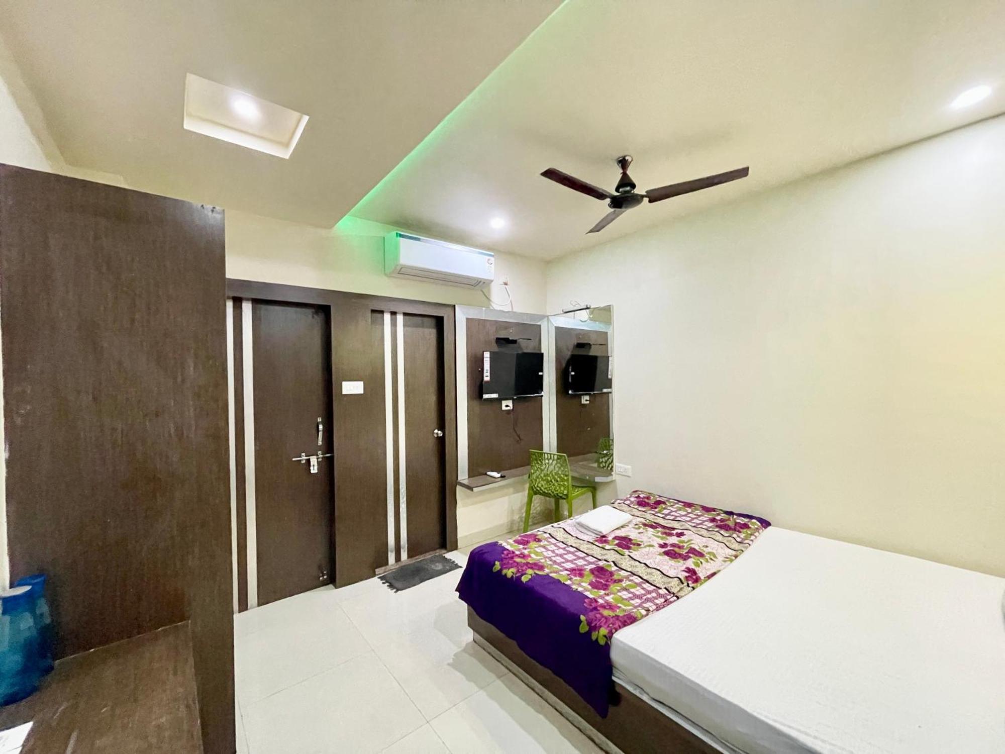 Hotel Trends In Puri Exterior photo