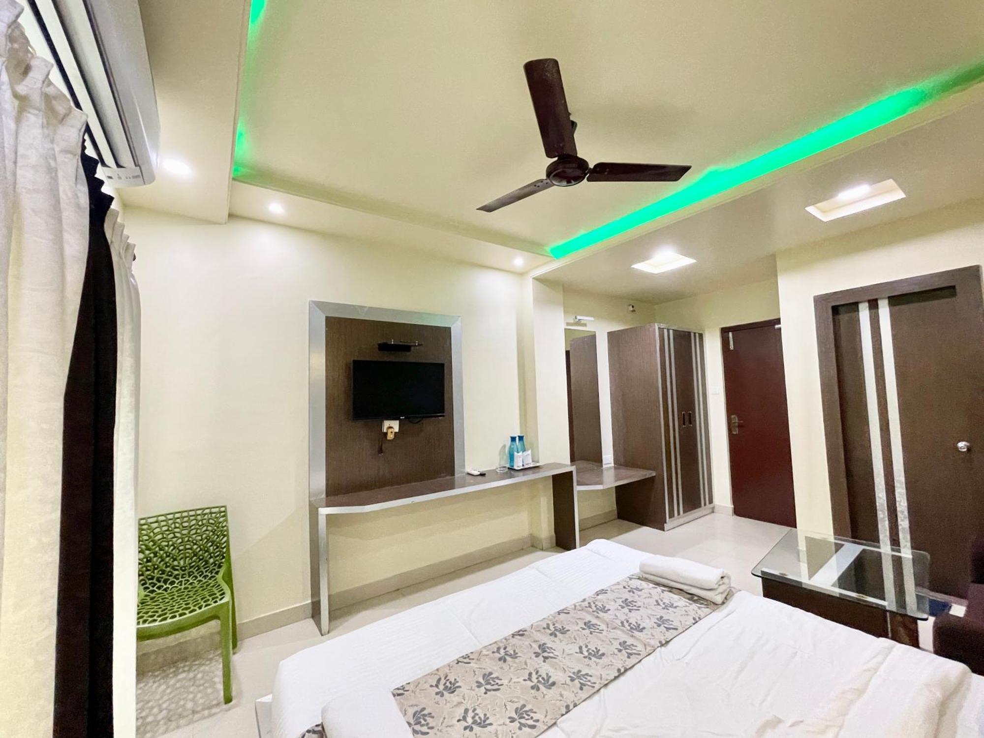 Hotel Trends In Puri Exterior photo