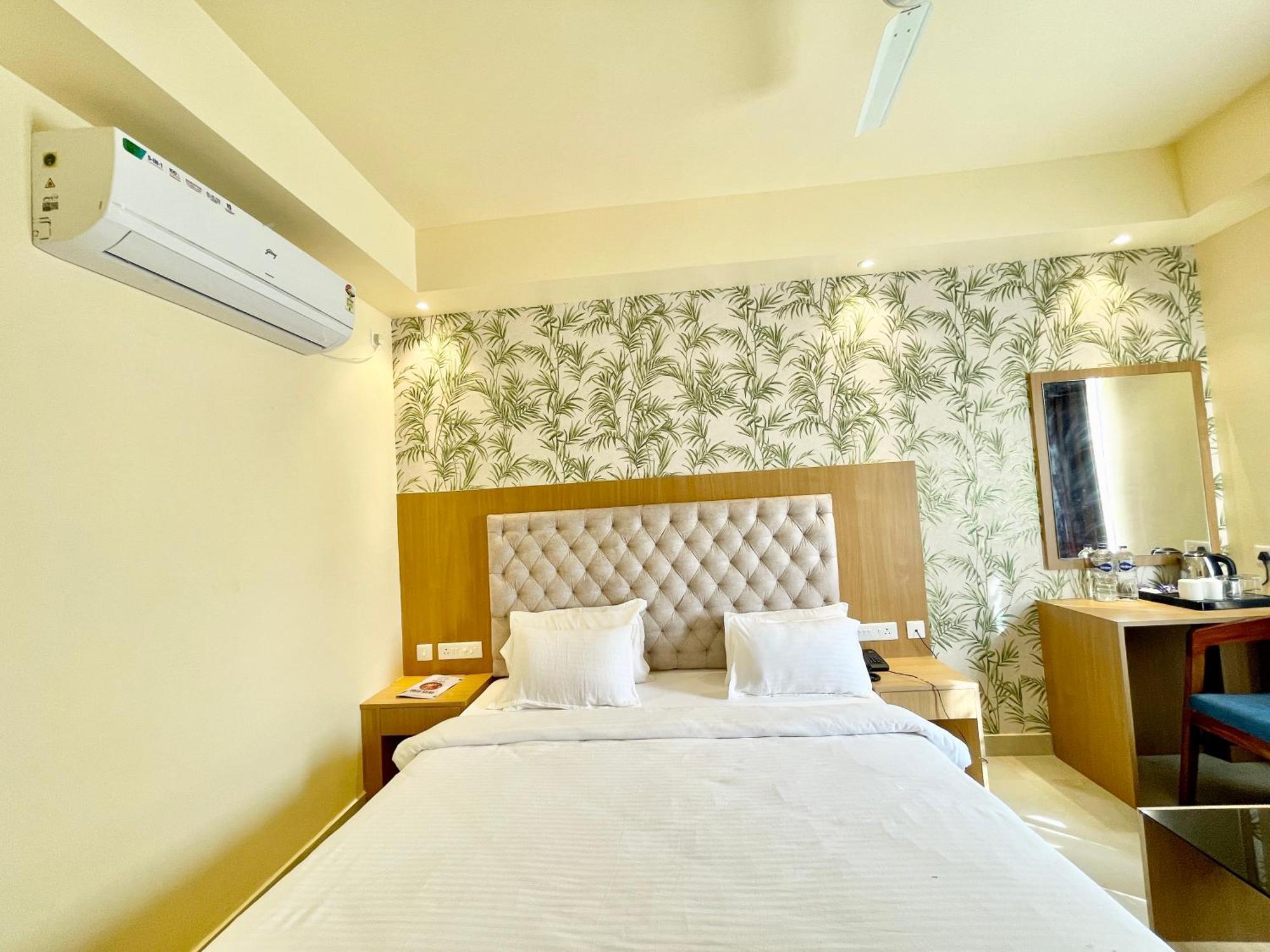 Hotel Trends In Puri Exterior photo